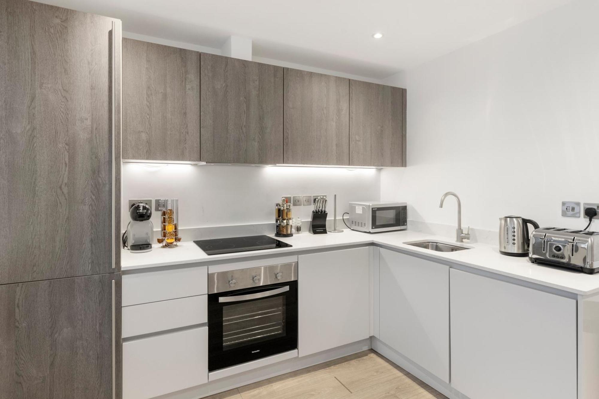 Luxurious 2 Bedroom - Apartment - Central Location London Exterior photo